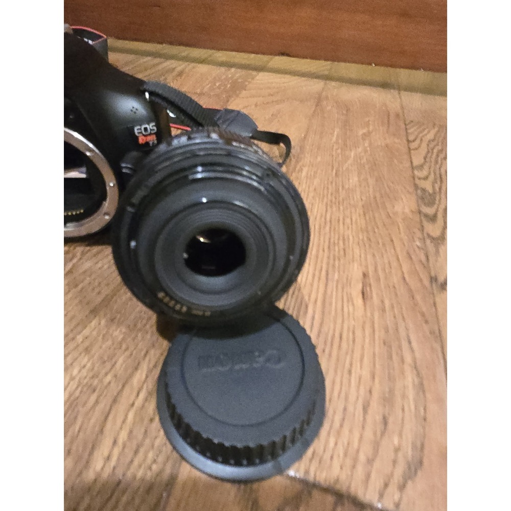 Canon EOS Rebel T3 DSLR Camera Kit w/ EF-S 18-55mm Lens, Battery, SD Card - Picture 11 of 11